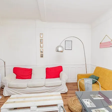 Nice Bright Apt In A Quiet Area In