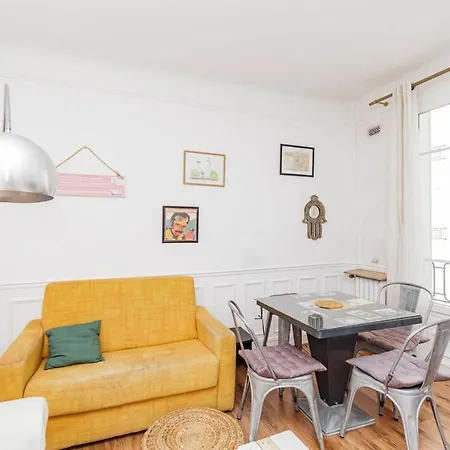 Nice Bright Apt In A Quiet Area In Apartment *