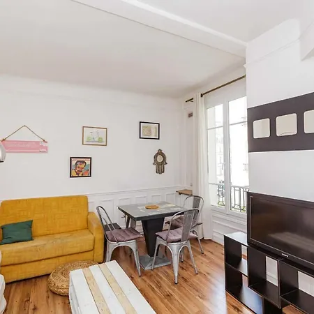 Nice Bright Apt In A Quiet Area In Apartment Paris