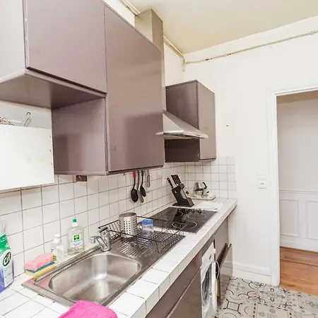 Nice Bright Apt In A Quiet Area In Paris